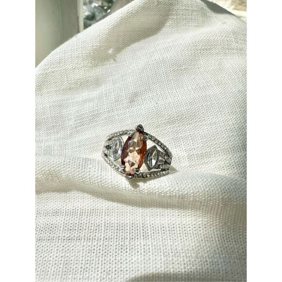 Marquis amber color cocktail ring - Picture 1 of 4